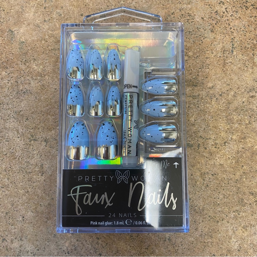 Pretty Woman Faux Nails